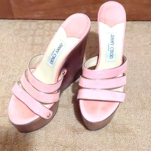 Jimmy Choo platform wedge shoes size 37. Wood wedge light pink velvet fabric.